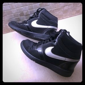 Nike Ski Hi Wedge Sneakers